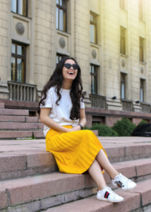 Guarda-roupa-minimalista-camiseta-branca.